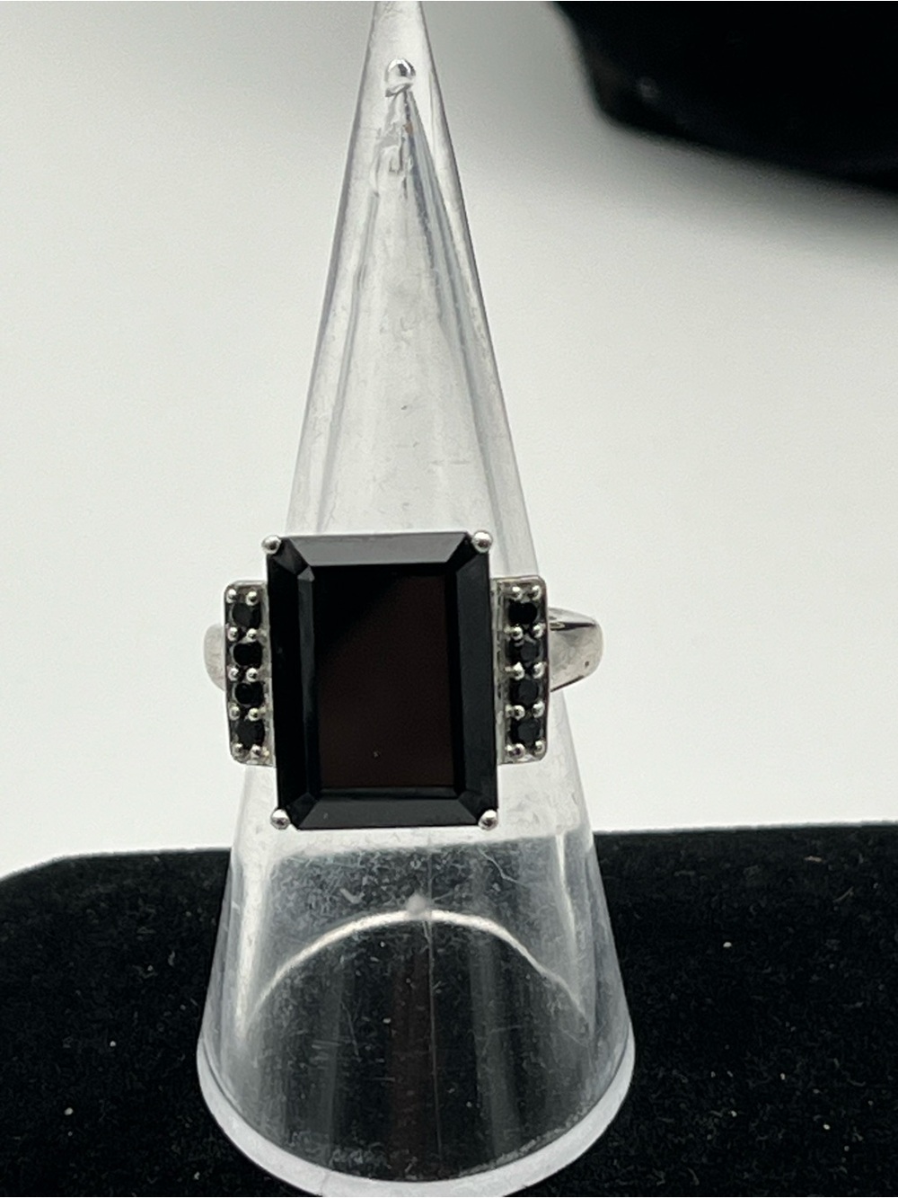 925 Sterling Silver with emerald cut Black Onyx Rectangle Statement Ring size 7
